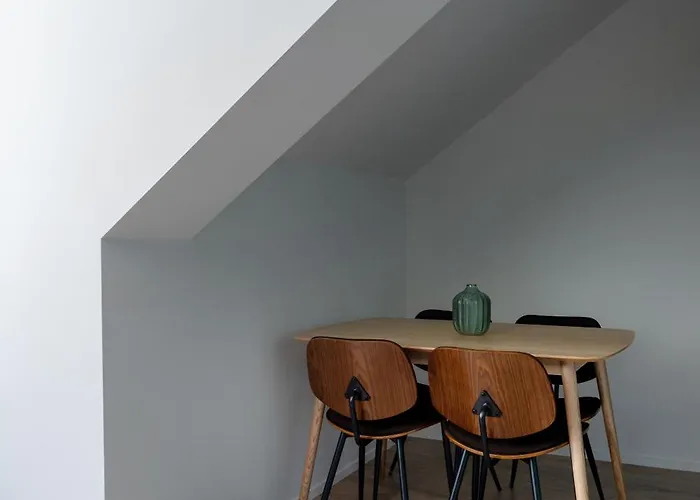 Core - Corporate By Weeklyflex Strassen